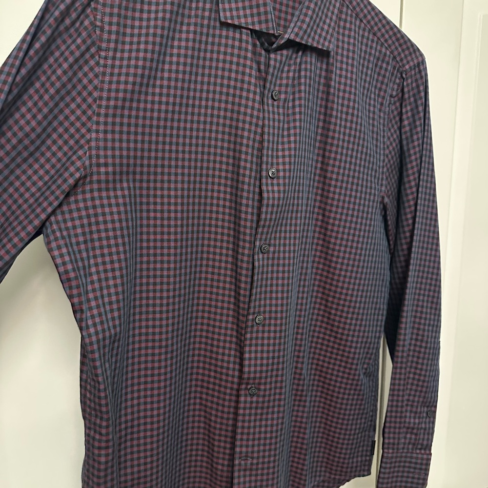 Perry Ellis Men's Plaid Shirt - Burgundy and Navy